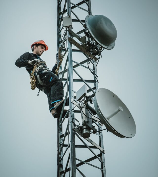 Telecom Worker Cliping Carabiner Harness for Safety